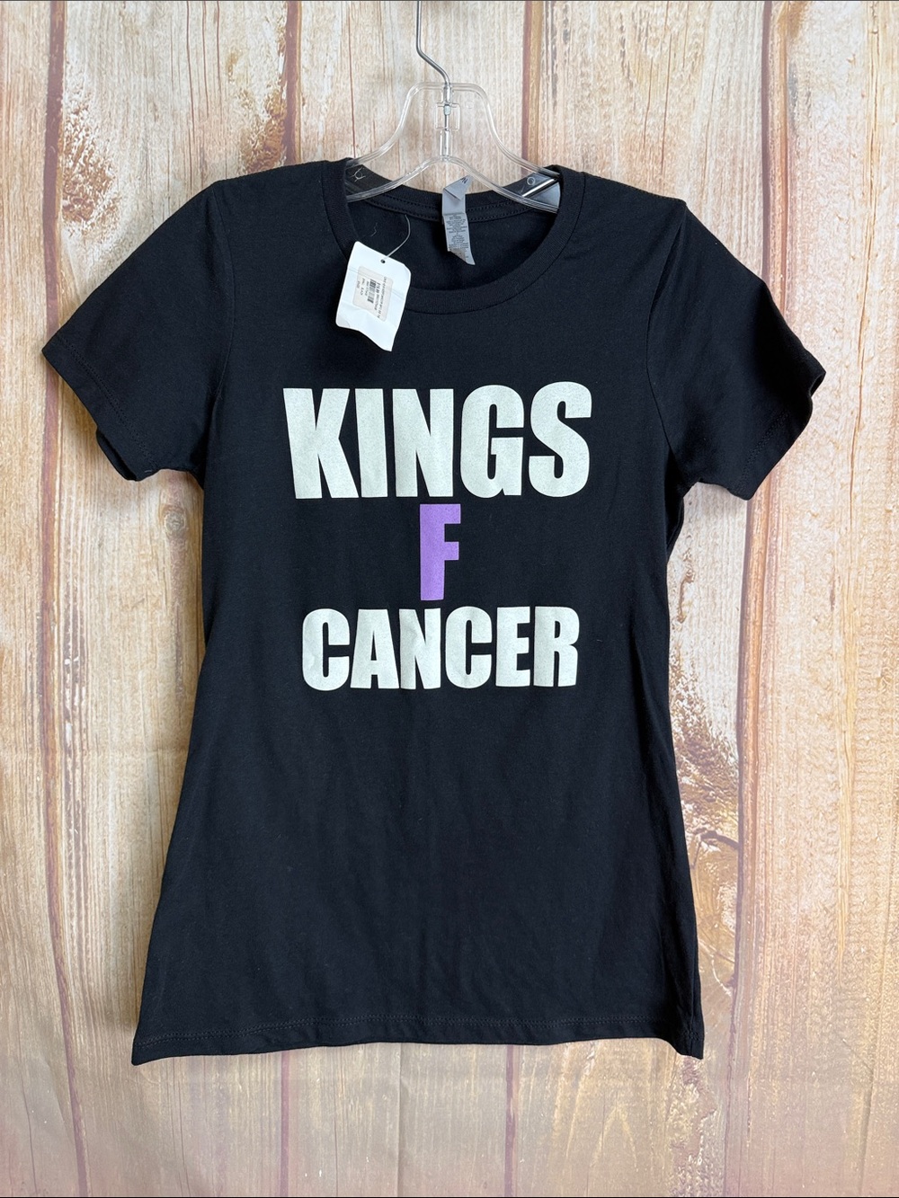 NWT Women’s Black 'KINGS F CANCER' Graphic Tee Size Small